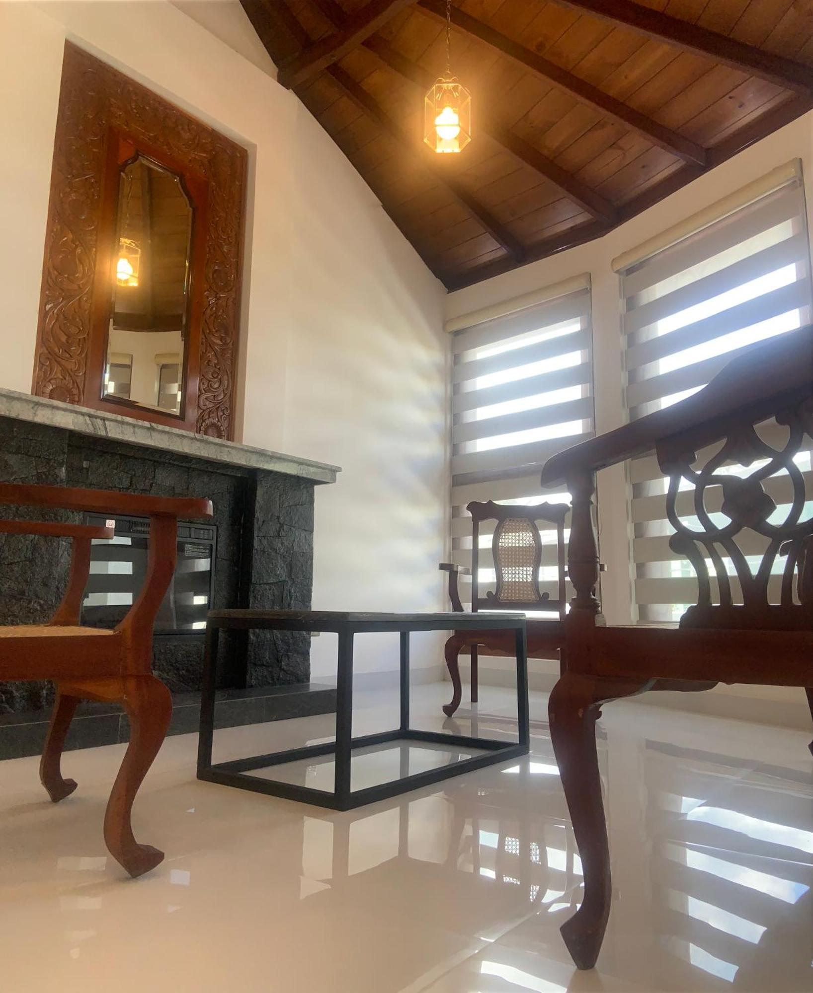 Golden King Residence - Free Pickup From Kandy Railway Station Exterior photo