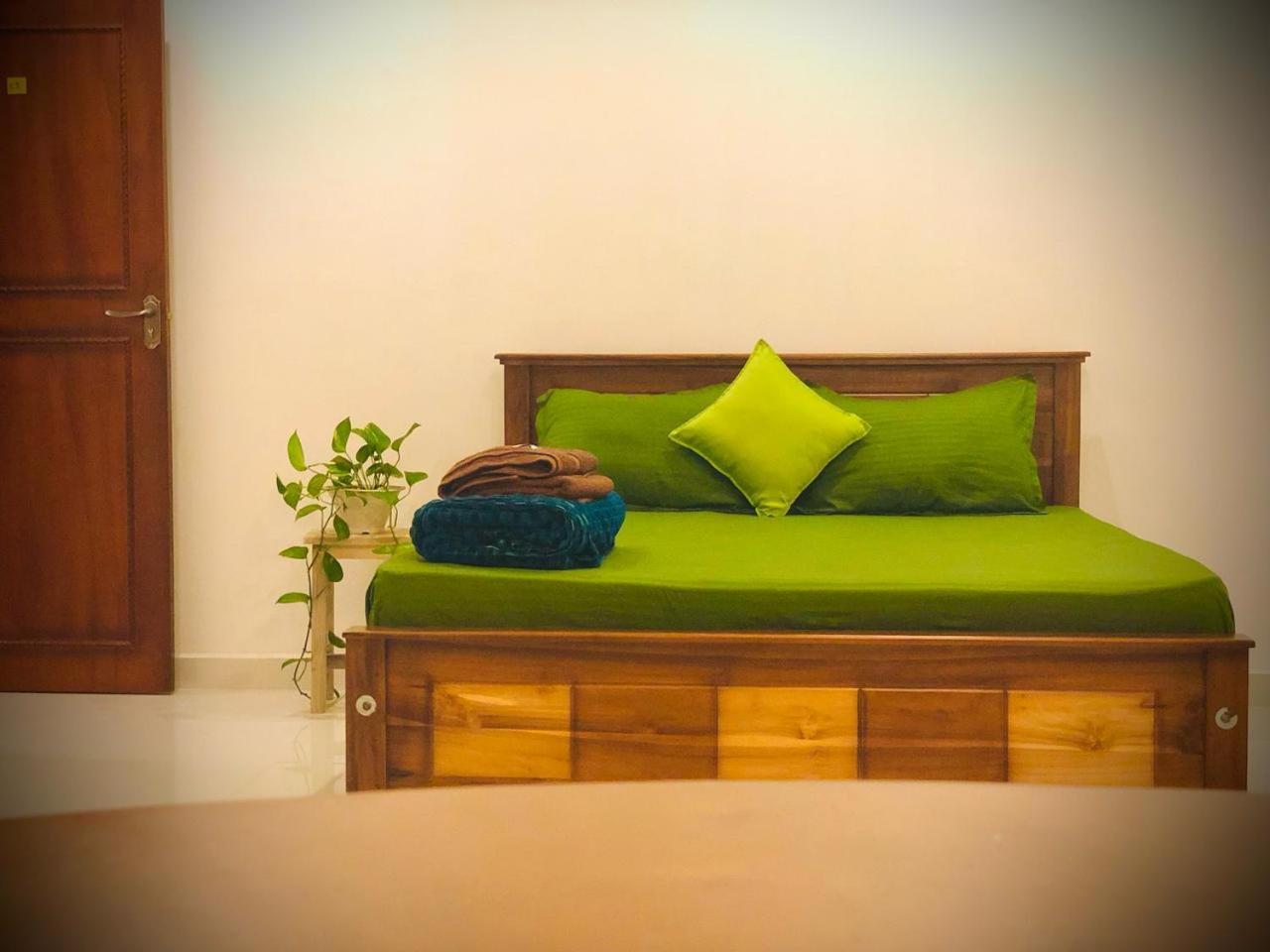 Golden King Residence - Free Pickup From Kandy Railway Station Room photo